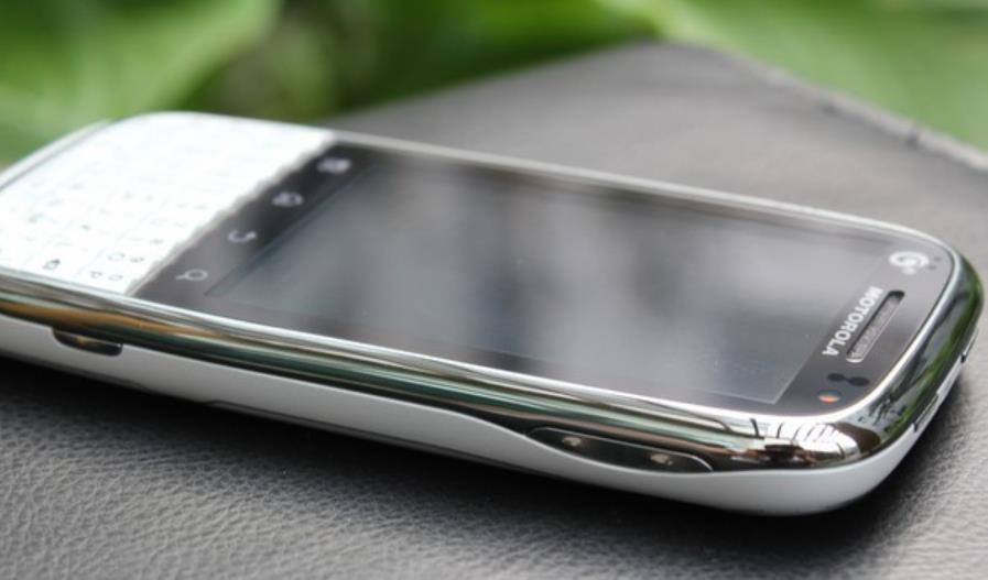 摩托罗拉mt620手机